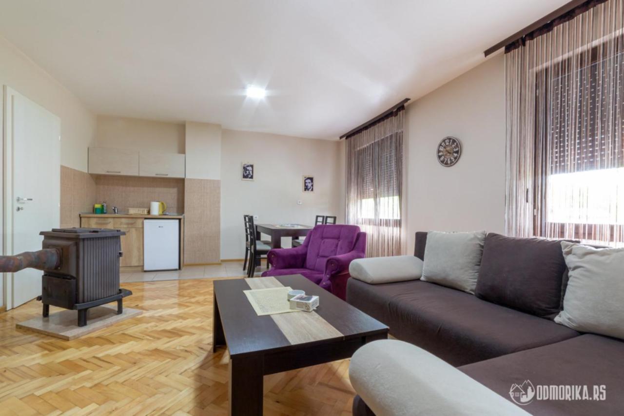 Apartmani Nina S Bajina Basta Extérieur photo