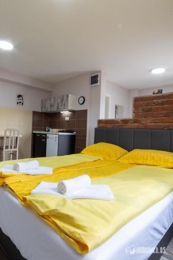 Apartmani Nina S Bajina Basta Extérieur photo