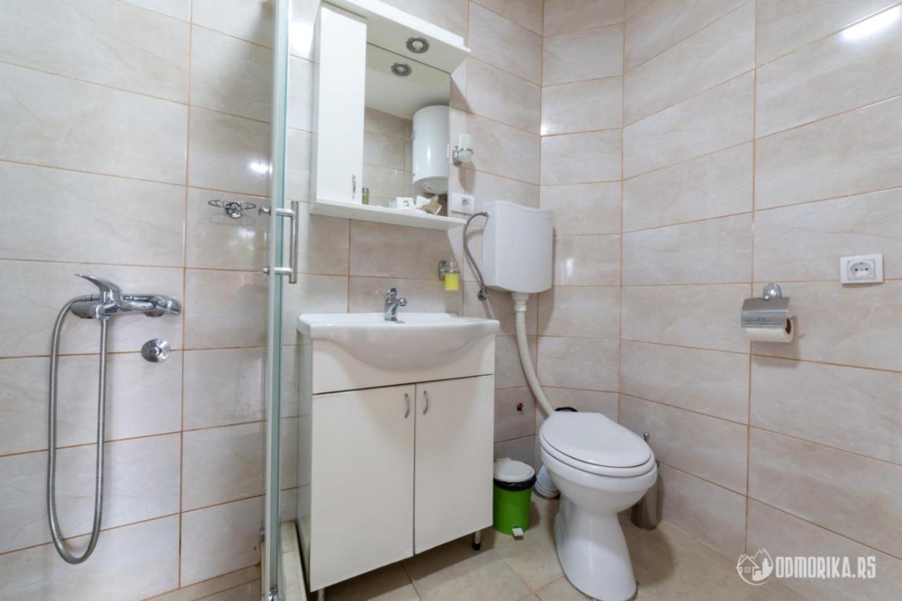 Apartmani Nina S Bajina Basta Extérieur photo
