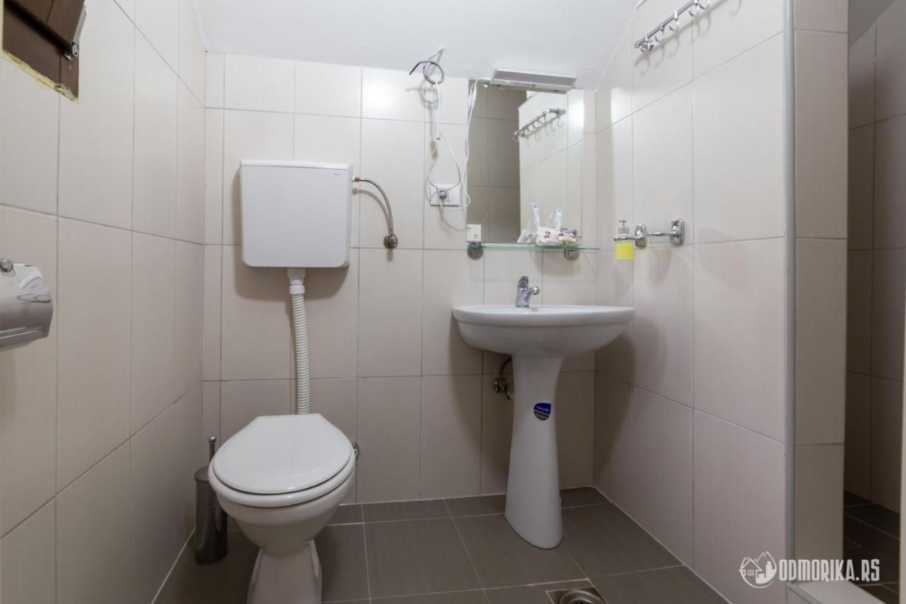 Apartmani Nina S Bajina Basta Extérieur photo